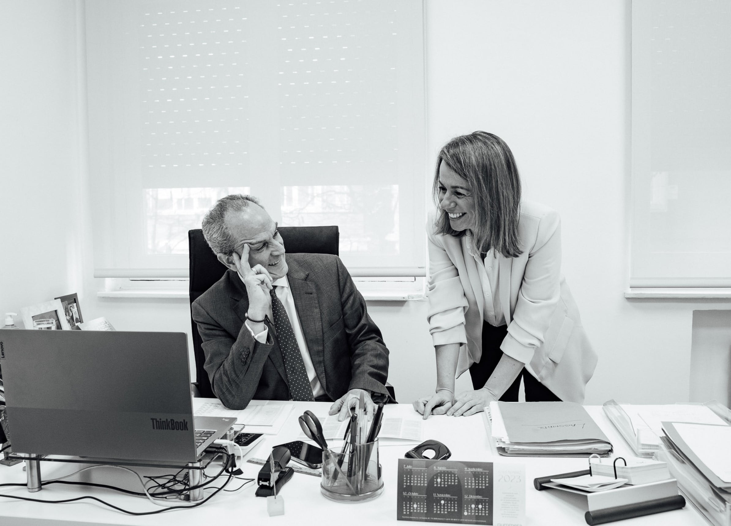 Patricia y Francisco en el despacho